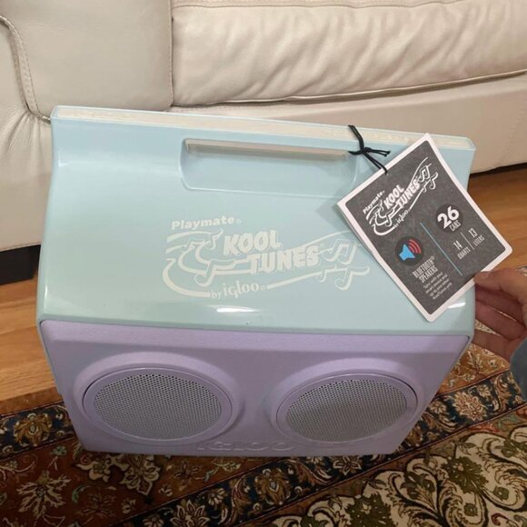 [Igloo] Kooltunes Cooler with Bluetooth - Picture 2 of 3